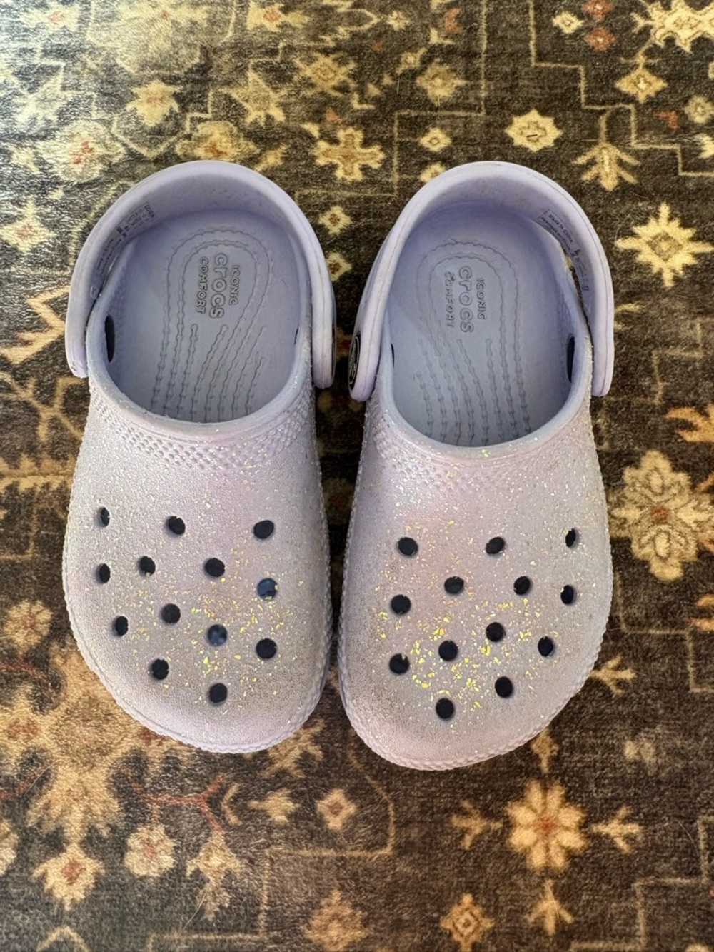 CROCS Kids Glitter Clogs in Lavender